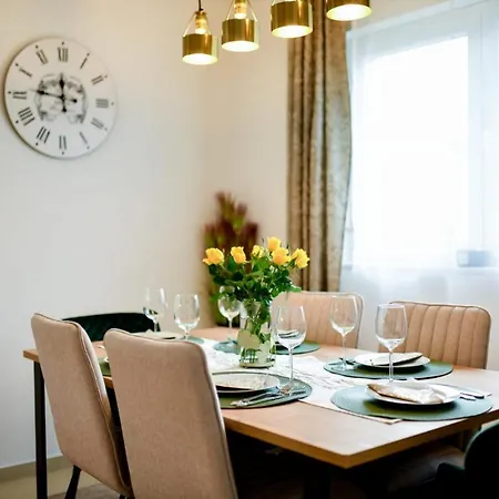 公寓 Family Amare 扎达尔