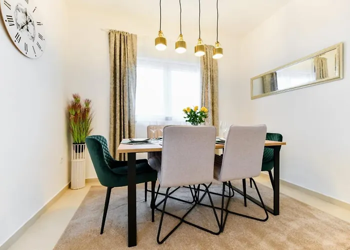 Family Amare Задар