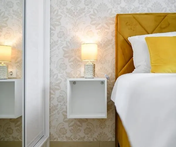 Family Amare Апартаменты Задар