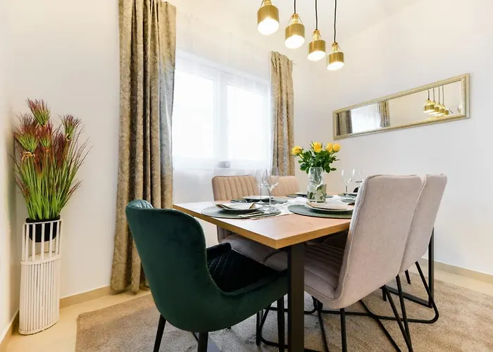 Family Amare Апартаменты Задар